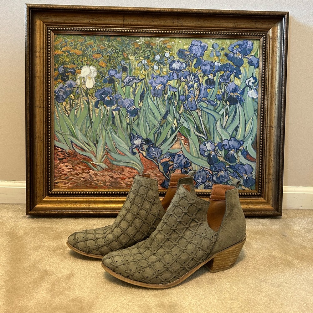 Green Textured Ankle Boots